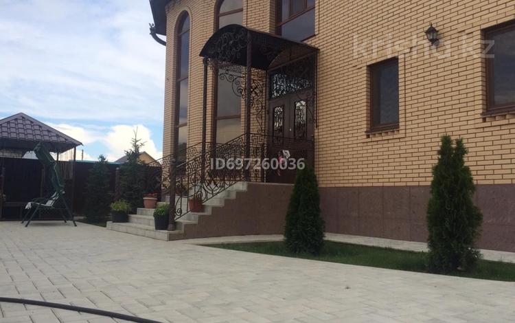 Отдельный дом · 6 комнат · 300 м² · 8 сот., мкр. Зачаганск пгт, 152стрелковойдивизии 29 за 175 млн ₸ в Уральске — фото 2