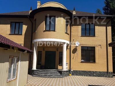 Жеке үй · 8 бөлме · 360 м² · 400 жүзд., Гульдер 13 — На против мадонны, бағасы: 800 000 ₸ в Актобе, мкр Авиагородок