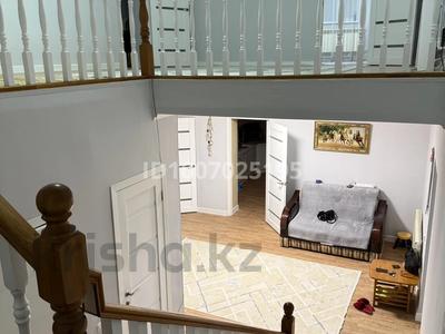 Жеке үй · 6 бөлме · 300 м² · 8 сот., мкр 12 — Life stile, бағасы: 1.5 млн 〒 в Актобе