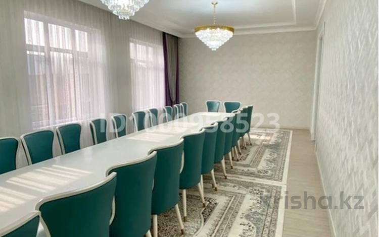 Жеке үй · 7 бөлме · 300 м² · , мкр Акжайык, Спанов 26, бағасы: 88 млн ₸ в Шымкенте, Абайский р-н — фото 3