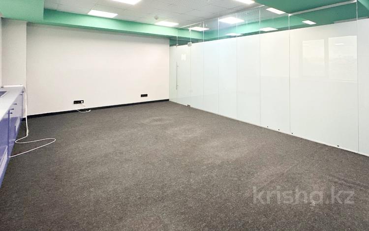 Кеңселер, кабинеттер және жұмыс орындары · 500 м², бағасы: 5 млн ₸ в Алматы, Алмалинский р-н — фото 17