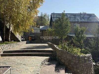 Отдельный дом · 6 комнат · 200 м² · 15 сот., мкр Тау Самал — Кербулакская 5б за 250 млн ₸ в Алматы, Медеуский р-н