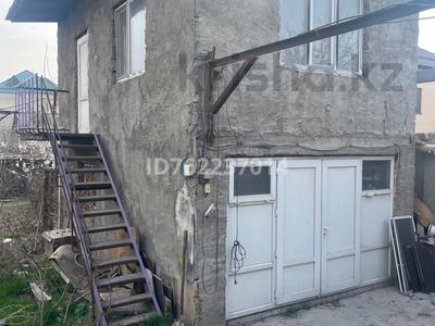 Отдельный дом · 3 комнаты · 100 м², Бекет-Батыра 116 — Аймаутова угол Бекет Батыра за 250 000 〒 в Шымкенте, Енбекшинский р-н