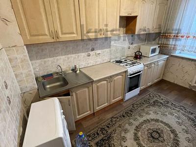 1-бөлмелі пәтер, 40 м², 6/9 қабат, мкр Аксай-4 57, бағасы: 24 млн 〒 в Алматы, Ауэзовский р-н