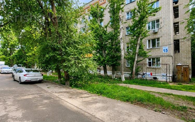 1-комнатная квартира · 17.7 м² · 2/5 этаж, Жангир хана 15 — Жазира за 2.7 млн ₸ в Уральске — фото 2