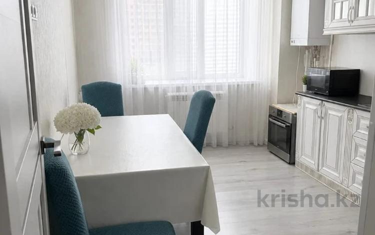 2-комнатная квартира · 65 м² · 4/5 этаж, мкр. Алтын орда за 28 млн ₸ в Актобе — фото 2