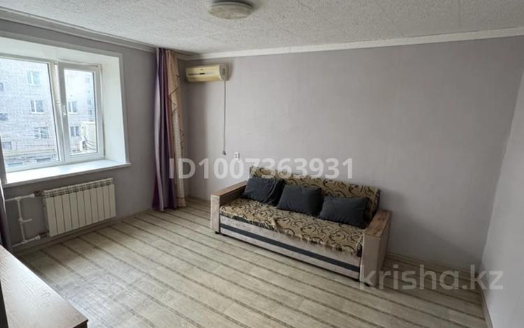 2-бөлмелі пәтер · 44 м² · 3/5 қабат, мкр Шанхай, Братьев Жубановых 198 — Братьев Жубановых и Вавилова, бағасы: 130 000 ₸ в Актобе — фото 2