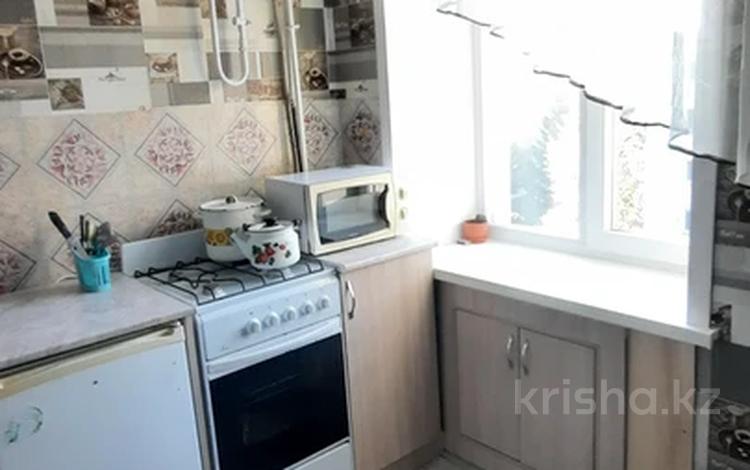 1-комнатная квартира · 33 м² · 5/5 этаж, Ауэзова за 110 000 ₸ в Петропавловске — фото 2