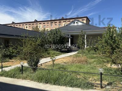 Отдельный дом · 5 комнат · 220 м² · 10 сот., Аль-Фараби 108/9 за 77 млн 〒 в Кентау