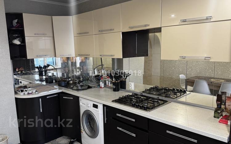 1-комнатная квартира · 45 м² · 10/10 этаж, мкр Кунаева 67/1 за 16 млн ₸ в Уральске — фото 2