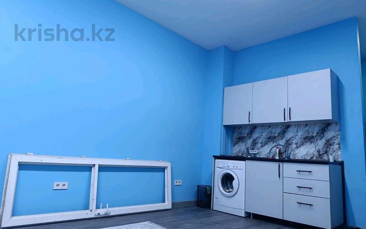3-бөлмелі пәтер · 132 м² · 5/16 қабат, Шұғыла ш/а., Жуалы, бағасы: 45 млн ₸ в Алматы, Наурызбайский р-н — фото 2