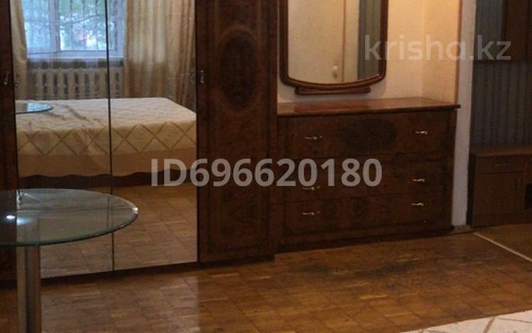 1-комнатная квартира · 36 м² · 1/5 этаж, Чайковского 25 за 250 000 ₸ в Алматы — фото 2