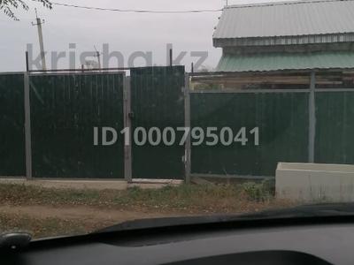 Продажа домов и дачи в Актюбинской обл.: Дача · 1 комната · 24 м² · 8 сот., СК Новый за 4 млн 〒 Дача · 1 комната · 24 м² · 8 сот., СК Новый за 4 млн 〒 в Актобе, жилой массив Акжар-2