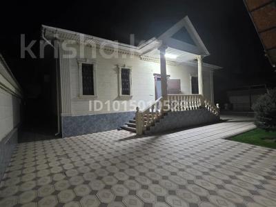 Отдельный дом · 18 комнат · 195 м² · 8 сот., мкр Акжайык, Смағұл Садуақасов 48 за 73 млн ₸ в Шымкенте, Абайский р-н
