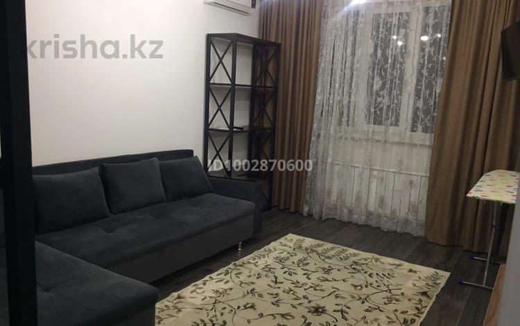1-комнатная квартира · 43 м² · 5/12 этаж, Сатпаева 90/46 за 300 000 ₸ в Алматы, Бостандыкский р-н — фото 2