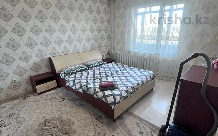 2-комнатная квартира, 65 м², 1/5 этаж помесячно, Каратал 45 за 150 000 〒 в Талдыкоргане, Каратал — фото 2