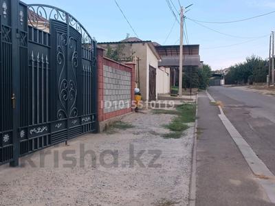 Отдельный дом · 7 комнат · 200 м² · 8 сот., мкр Самал-1 Еркындык 6 — Казиева Магазин Грамад за 79 млн ₸ в Шымкенте, Абайский р-н