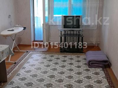 2-бөлмелі пәтер · 427 м² · 4/5 қабат, Самал ш/а., бағасы: 15 млн ₸ в Таразе, мкр Самал