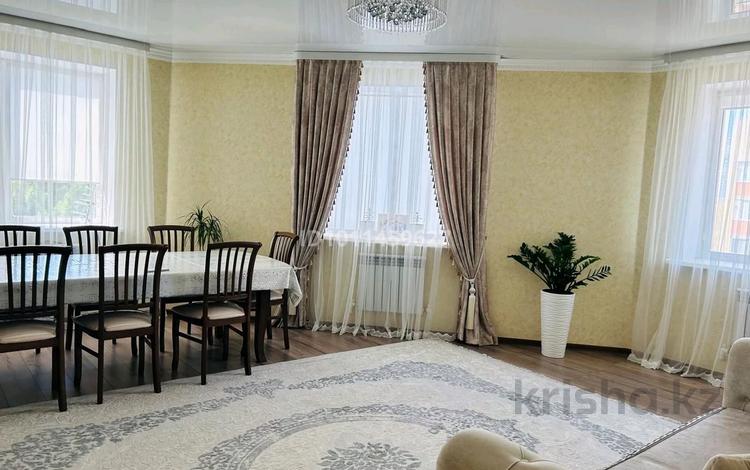 2-бөлмелі пәтер · 77.1 м² · 4/5 қабат, Бурабай 13, бағасы: 23.5 млн ₸ в Актобе, мкр. Курмыш — фото 2