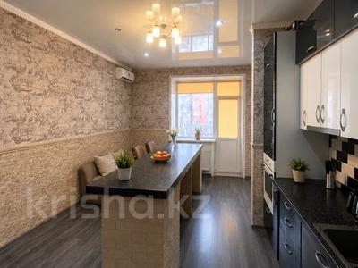 2-комнатная квартира · 54 м² · 3/9 этаж, Камзина 41/1 за 27.5 млн ₸ в Павлодаре
