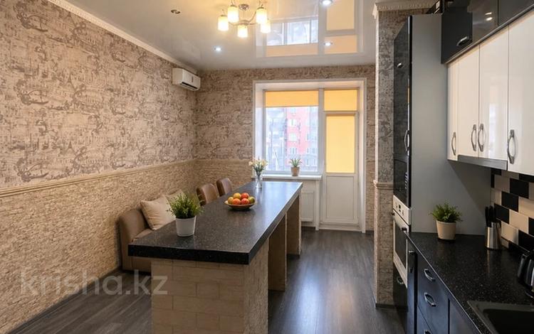 2-комнатная квартира · 54 м² · 3/9 этаж, Камзина 41/1 за 27.5 млн ₸ в Павлодаре — фото 2