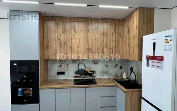 2-комнатная квартира · 66 м² · 8/9 этаж, мкр Шугыла, Мкрн Шугыла 340/46 за 300 000 ₸ в Алматы, Наурызбайский р-н — фото 2