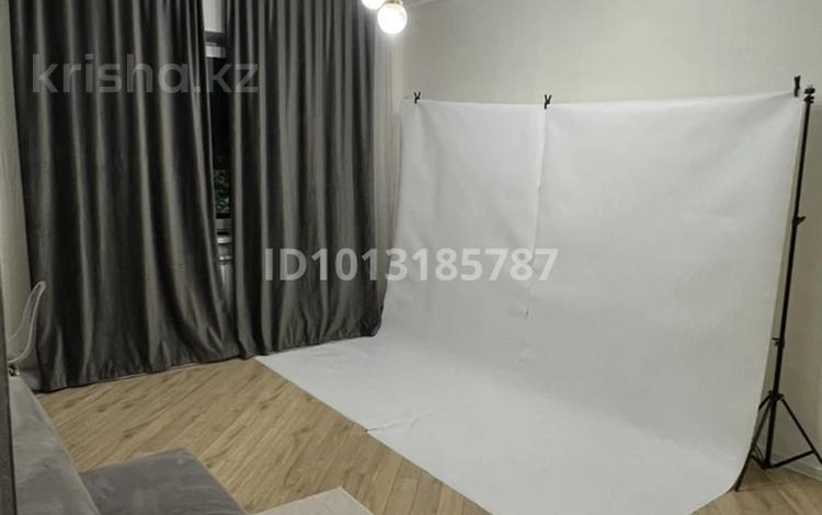 1-бөлмелі пәтер · 45 м² · 2/5 қабат, мкр Айнабулак-4 178, бағасы: 230 000 ₸ в Алматы, Жетысуский р-н — фото 2