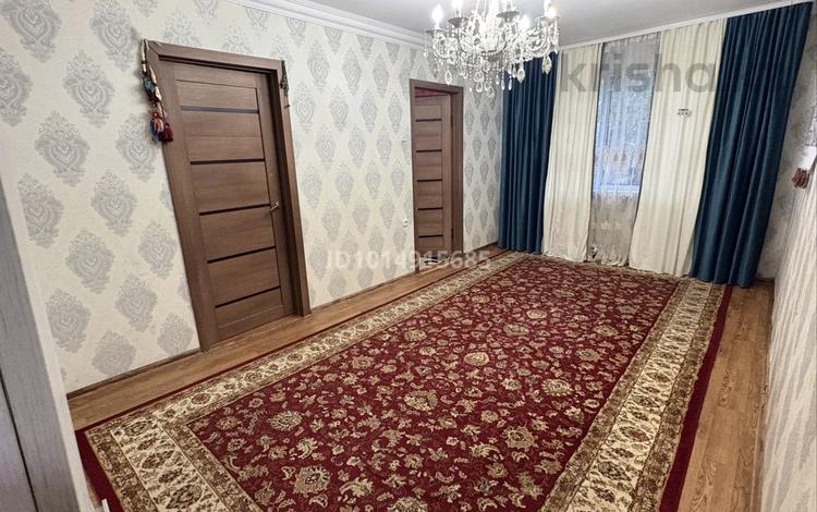 3-комнатная квартира · 47 м² · 1/5 этаж, Абая 76/1 за 8 млн ₸ в Темиртау — фото 2