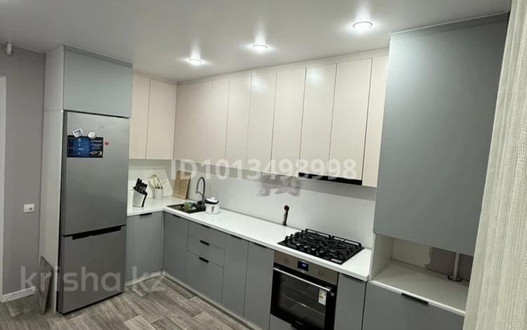 2-комнатная квартира · 60 м² · 2/10 этаж, мкр. Алтын орда, Тауелсиздик 15е за 180 000 ₸ в Актобе — фото 7
