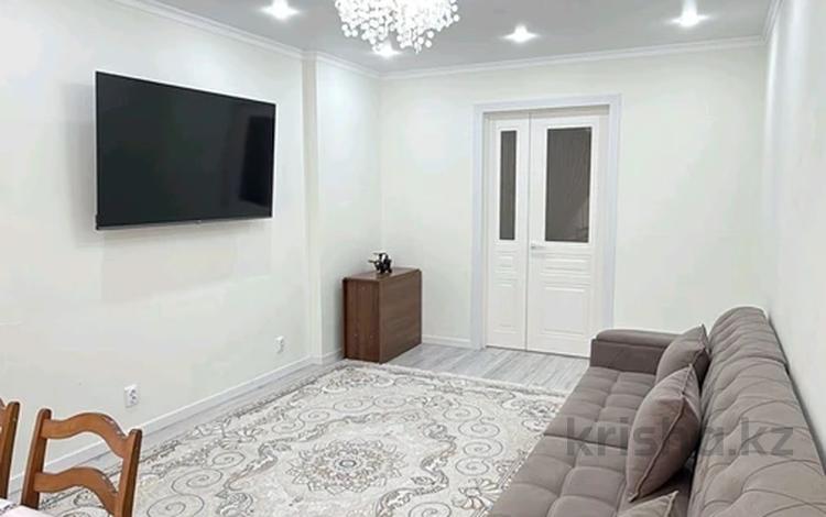 2-комнатная квартира · 67.2 м² · 3/14 этаж, 189 квартал за 35 млн ₸ в Шымкенте, Абайский р-н — фото 2