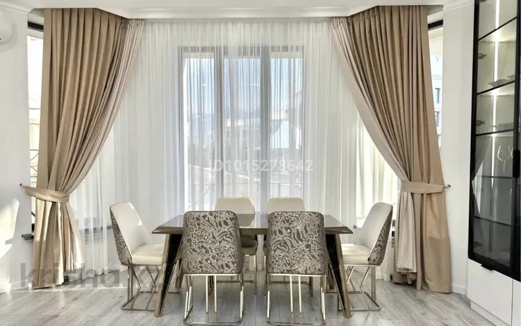 2-бөлмелі пәтер · 94 м² · 1/3 қабат, Сейдимбека 110/1, бағасы: 128 млн ₸ в Алматы, Наурызбайский р-н — фото 2
