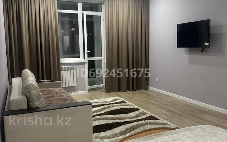 1-комнатная квартира · 48 м² · 6/9 этаж, Акана серэ 119а — Акана серэ-пр. Назарбаева, ДК Кокшетау, АГЗ, парк за 13 000 ₸ — фото 2
