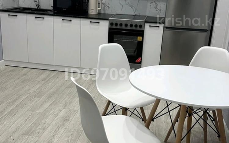 1-бөлмелі пәтер · 45 м² · 2/5 қабат, Юго-Восток ш/а., Шахтёров 20/4 — Проспект, Ресторан Камилла, Спорткомплекс, бағасы: 18 000 ₸ в Караганде, Казыбек би р-н — фото 11