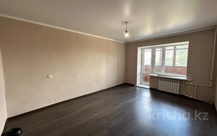 2-комнатная квартира · 52 м² · 1/5 этаж, Мкр Заводской 1 — Мкр Заводской 1 за 12.9 млн ₸ в Караганде, Казыбек би р-н — фото 2