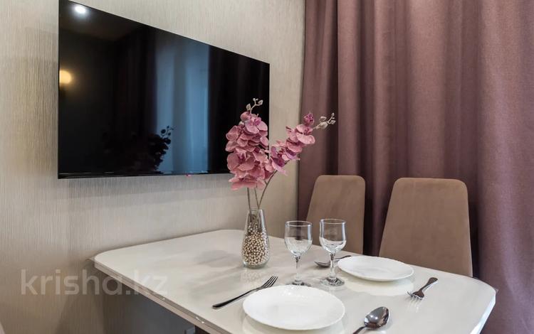 1-бөлмелі пәтер · 60 м² · 7/15 қабат, Райымбека 210, бағасы: 2 500 〒 в Алматы, Алмалинский р-н — фото 7