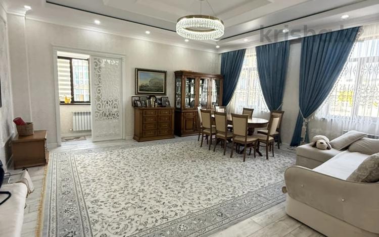 4-бөлмелі пәтер · 137 м² · 10/14 қабат, 16-й мкр 69, бағасы: 52 млн ₸ в Актау — фото 2