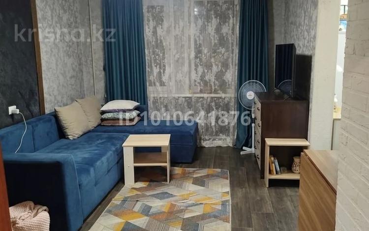2-комнатная квартира · 45.9 м² · 1/2 этаж, Пришахтинск, Заславского за 7.5 млн ₸ в Караганде, Алихана Бокейханова р-н — фото 2