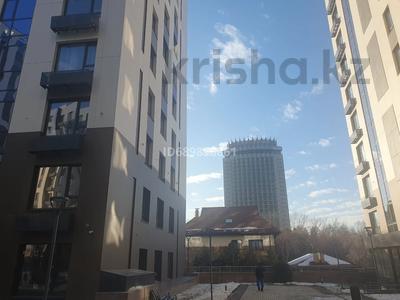 2-комнатная квартира, 56 м², 1/12 этаж, Кармысова 84/2 за 55 млн 〒 в Алматы
