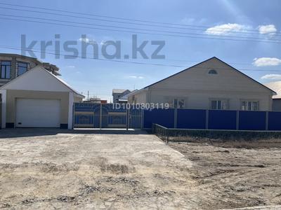 Отдельный дом · 4 комнаты · 165.2 м² · 9 сот., мкр Жулдыз, Арон аюпова 8 — Жулдыз 1 за 40 млн ₸ в Атырау