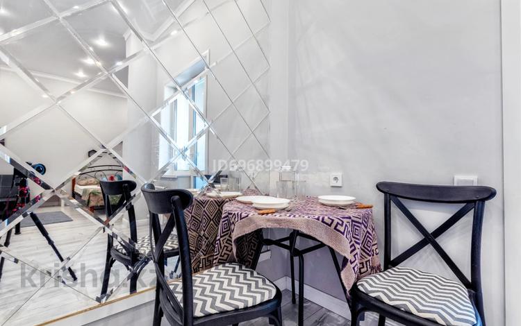 1-комнатная квартира · 60 м² · 22/24 этаж, Сауран 15 — Орынбор за 15 000 ₸ в Астане, Нура р-н — фото 2