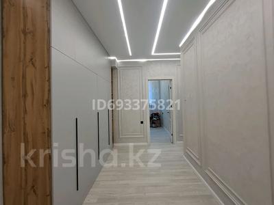 2-комнатная квартира, 70 м², 2/14 этаж помесячно, Асфендиярова 10 — Хан-Шатыр за 250 000 〒 в Астане, Нура р-н