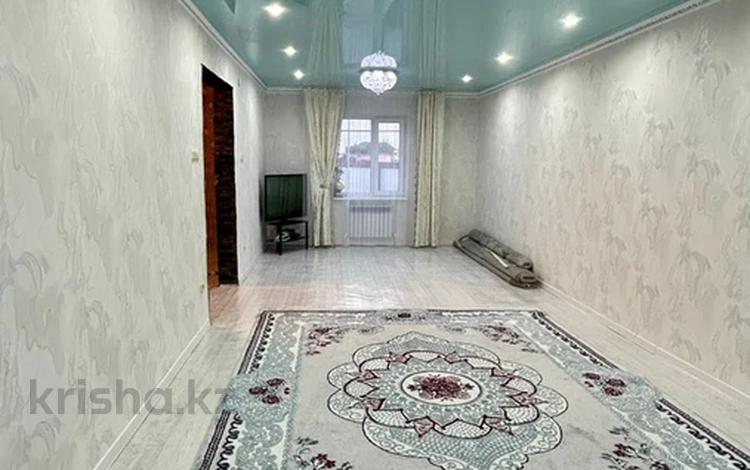 Отдельный дом · 3 комнаты · 100 м² · 5 сот., мкр Жулдыз 57 за 25.9 млн 〒 в Уральске — фото 2