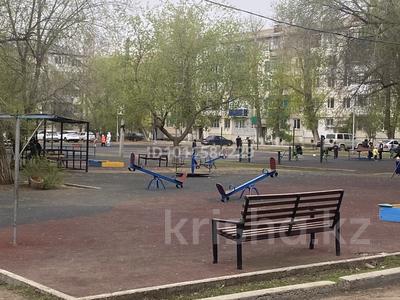 2-комнатная квартира · 44.5 м² · 3/5 этаж, Маметова 60 — Остановка КАЗИиТУ за 16.5 млн ₸ в Уральске, мкр Школьник