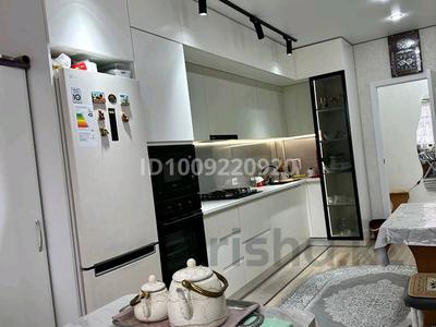2-комнатная квартира · 76.3 м² · 2/6 этаж, мкр Байтерек — Школа Інжу за 35 млн ₸ в Таразе