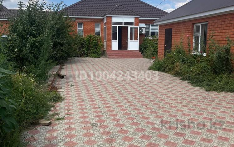 Отдельный дом · 5 комнат · 120 м² · 6 сот., мкр Жулдыз, Азербайжана Мамбетова 75 за 45 млн 〒 в Уральске — фото 2