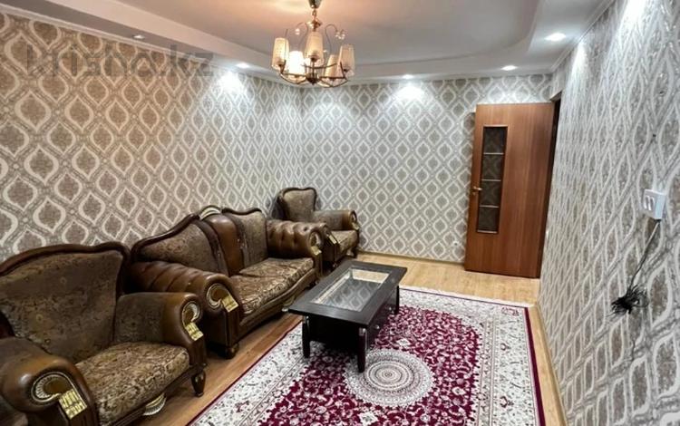 3-комнатная квартира · 70 м² · 1/5 этаж, мкр Мамыр-2 за 49 млн ₸ в Алматы, Ауэзовский р-н — фото 3