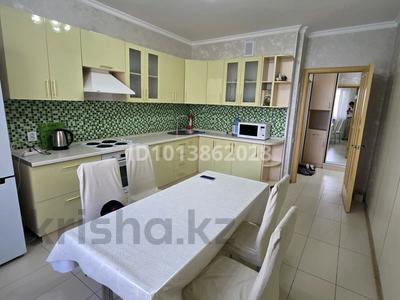 2-бөлмелі пәтер · 80 м² · 6/12 қабат, Кабанбай батыра 42, бағасы: 43.5 млн ₸ в Астане, Есильский р-н