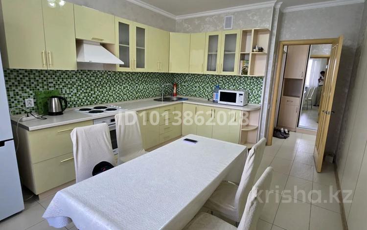 2-бөлмелі пәтер · 80 м² · 6/12 қабат, Кабанбай батыра 42, бағасы: 43.5 млн ₸ в Астане, Есильский р-н — фото 2