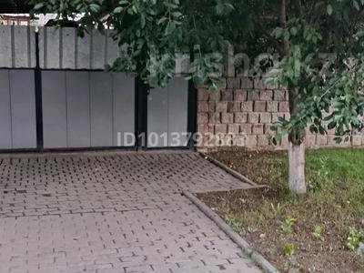 Часть дома · 4 комнаты · 95 м² · 9 сот., мкр Акбулак, Жандилдина 22/1 за 90 млн ₸ в Алматы, Алатауский р-н