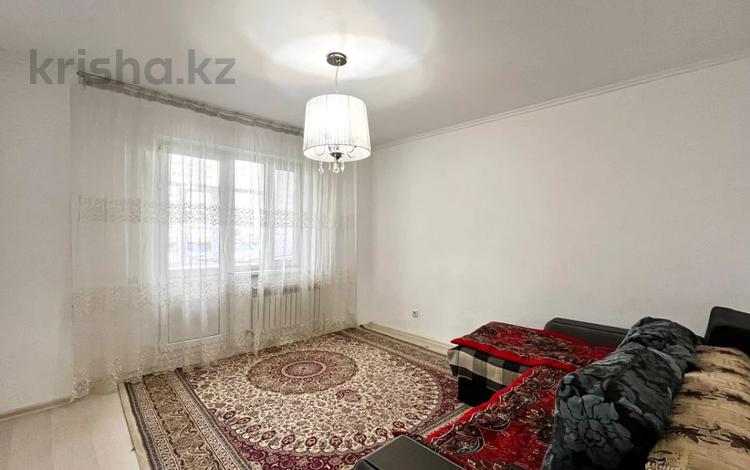 1-комнатная квартира, 39 м², 2/15 этаж, Ракымжана Кошкарбаева 45а